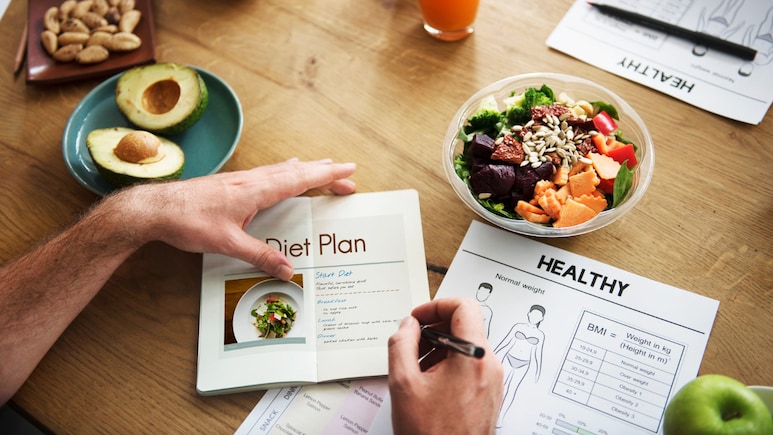 Health Resolutions 2026: How To Stick To Your Weight Loss Diet Plan