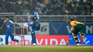 India vs South Africa 2nd T20I LIVE Score: India Star's Genius Denies SA Opener Century; Sunil Gavaskar In Awe