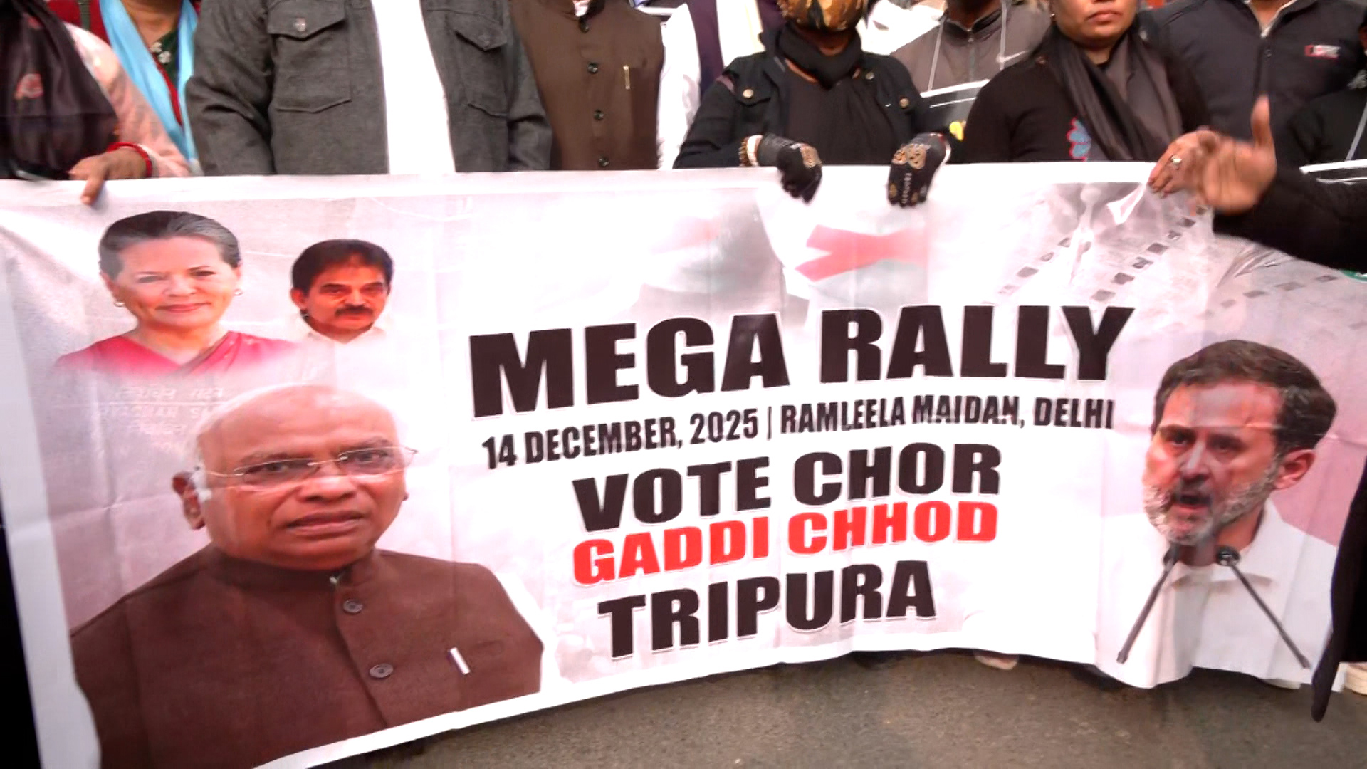 Congress Holds Mega Rally at Ramlila Maidan, Targets Election Commission