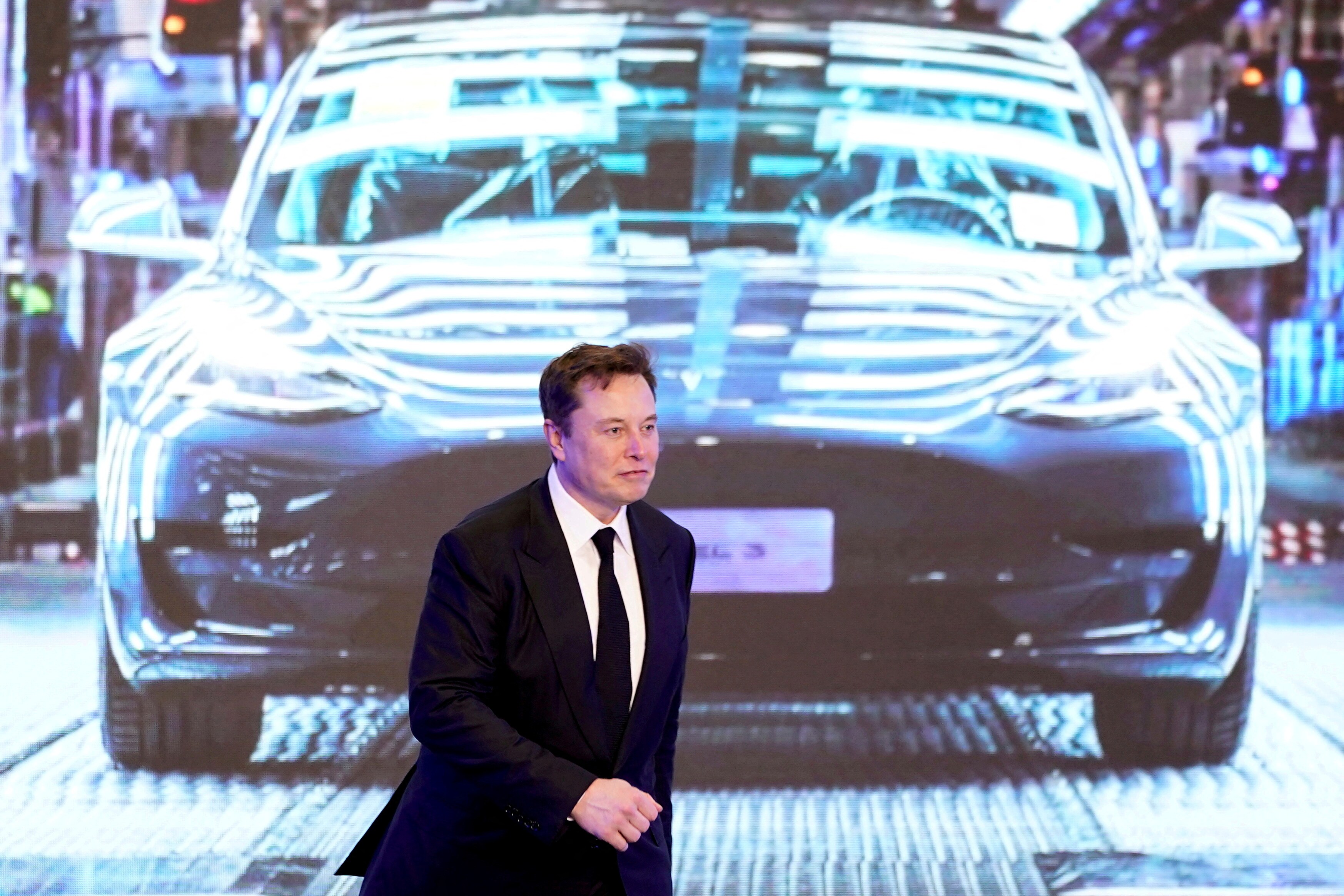Investors Think Elon Musk Will Sell More Tesla Stock, Even If He Doesn&rsquo;t Buy Twitter