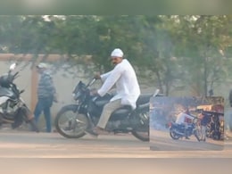 बगल में कलेक्टर बंगला तो सामने कॉलेज, फिर भी मऊगंज में बीच चौराहे पर दबंगों का तांडव