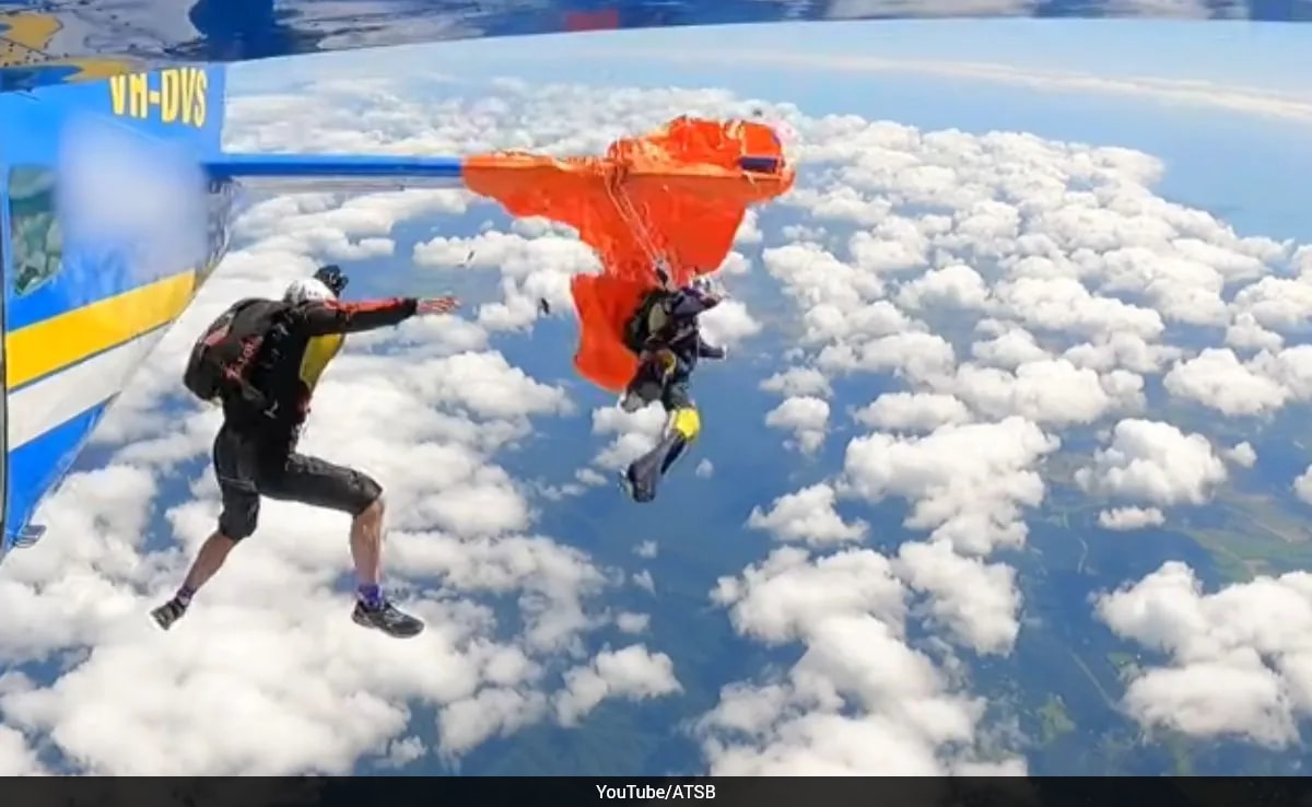 Video: Skydiver Left Dangling Mid-Air As Parachute Caught On Aircraft Tail - NDTV