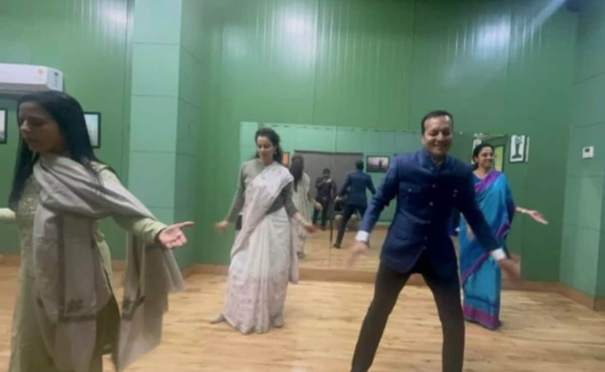 Kangana Ranaut, Supriya Sule's Dance Rehearsal For Naveen Jindal's Daughter's Wedding