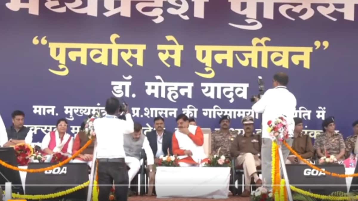 Naxal Surrender in Balaghat Madhya Pradesh Naxal Surrender in Balaghat Madhya Pradesh