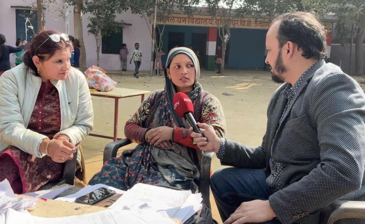 Long Hours, Little Pay, Extreme Pressure: What It Means To Be A Booth Officer (BLO)