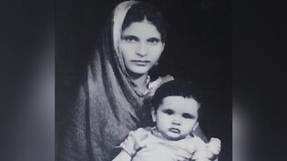 डॉक्टर ने इस बच्चे को पैदा होते ही कह दिया था 'गुंडा', बड़ा हुआ था तो निकाली बड़े-बड़े हीरो की हेकड़ी, मां की गोद में बैठे सुपरस्टार को पहचाना?