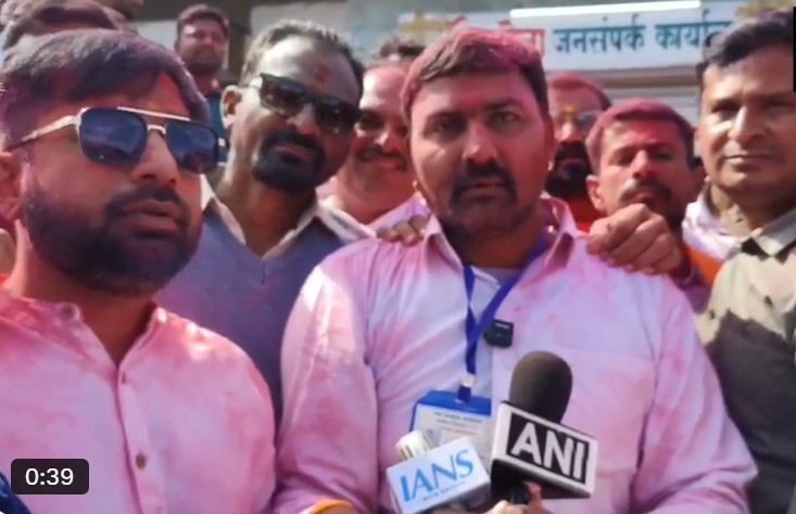 कौन हैं शिवसेना शिंदे के नेता ओम प्रकाश, जिन्होंने मुस्लिम बहुल मालेगांव चुनाव में धमाकेदार जीत पाई