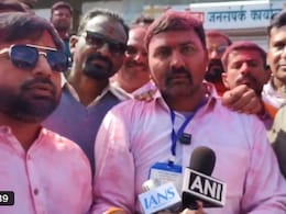 कौन हैं शिवसेना शिंदे के नेता ओम प्रकाश, जिन्होंने मुस्लिम बहुल मालेगांव नगर पंचायत में धमाकेदार जीत पाई