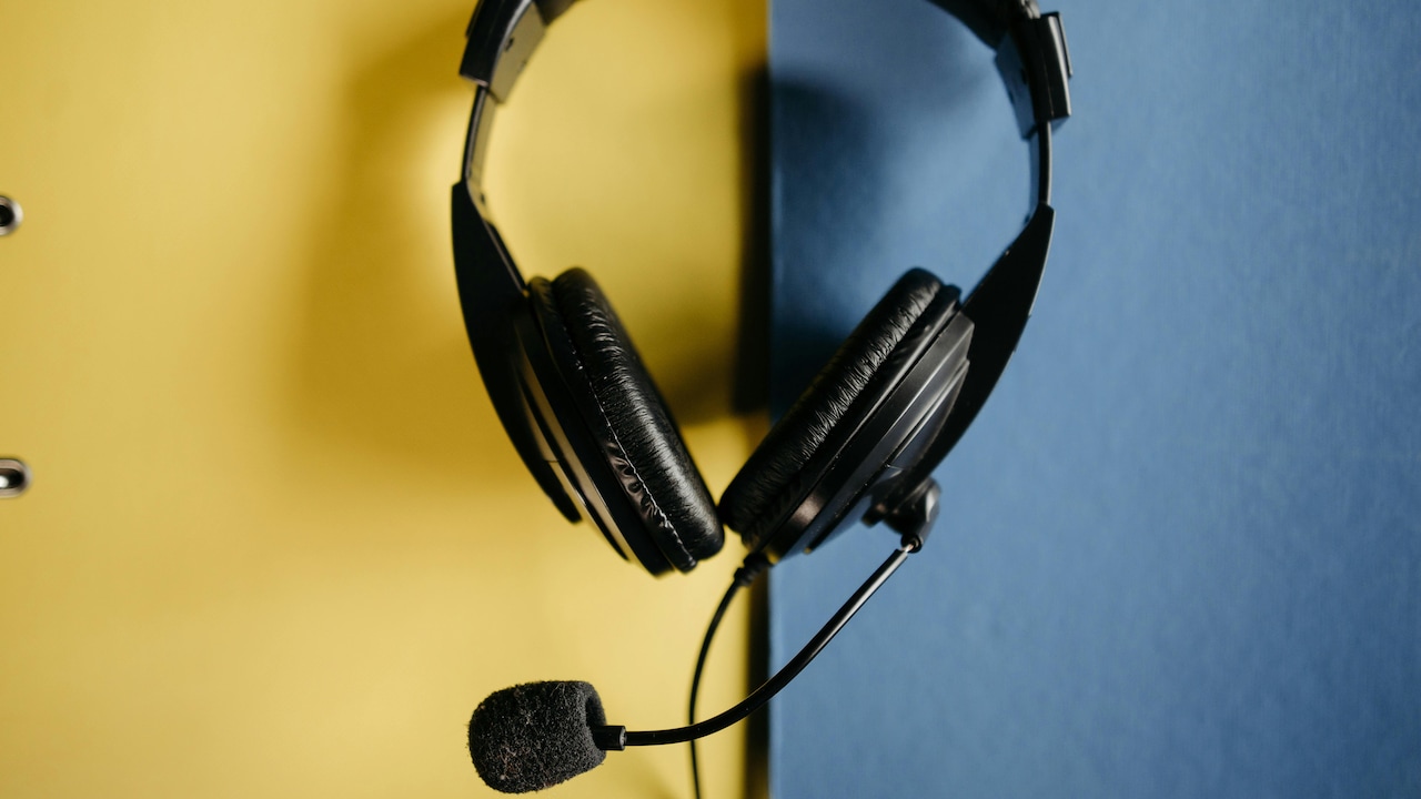 Try these wired headphones for smoother and clearer Zoom calls Try these wired headphones for smoother and clearer Zoom calls