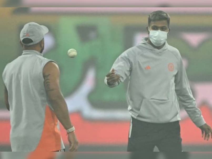 Shashi Tharoor's Direct 'No Issue Of Pollution' Proposal To BCCI After India vs SA T20I Gets Abandoned Due To Fog