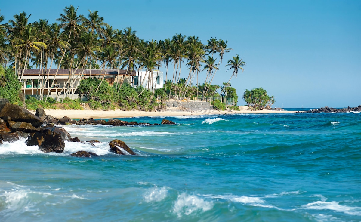 Sri Lanka Aims For 3 Million Tourists In 2026. 5 Experiences To Not Miss