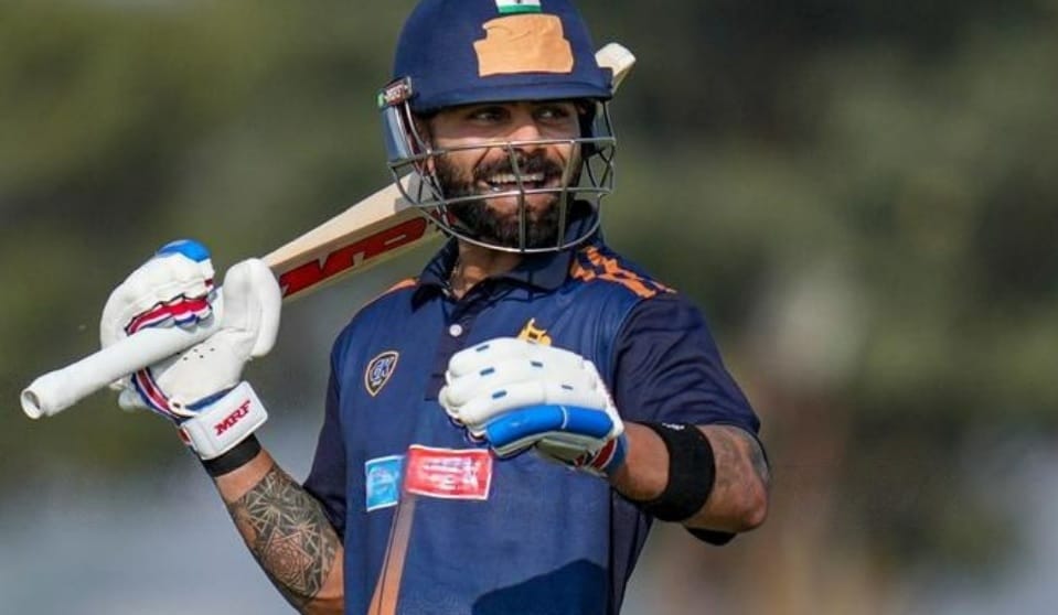 Vijay Hazare Trophy LIVE: Kohli Completes Stunning 50; Rohit Suffers Shocker