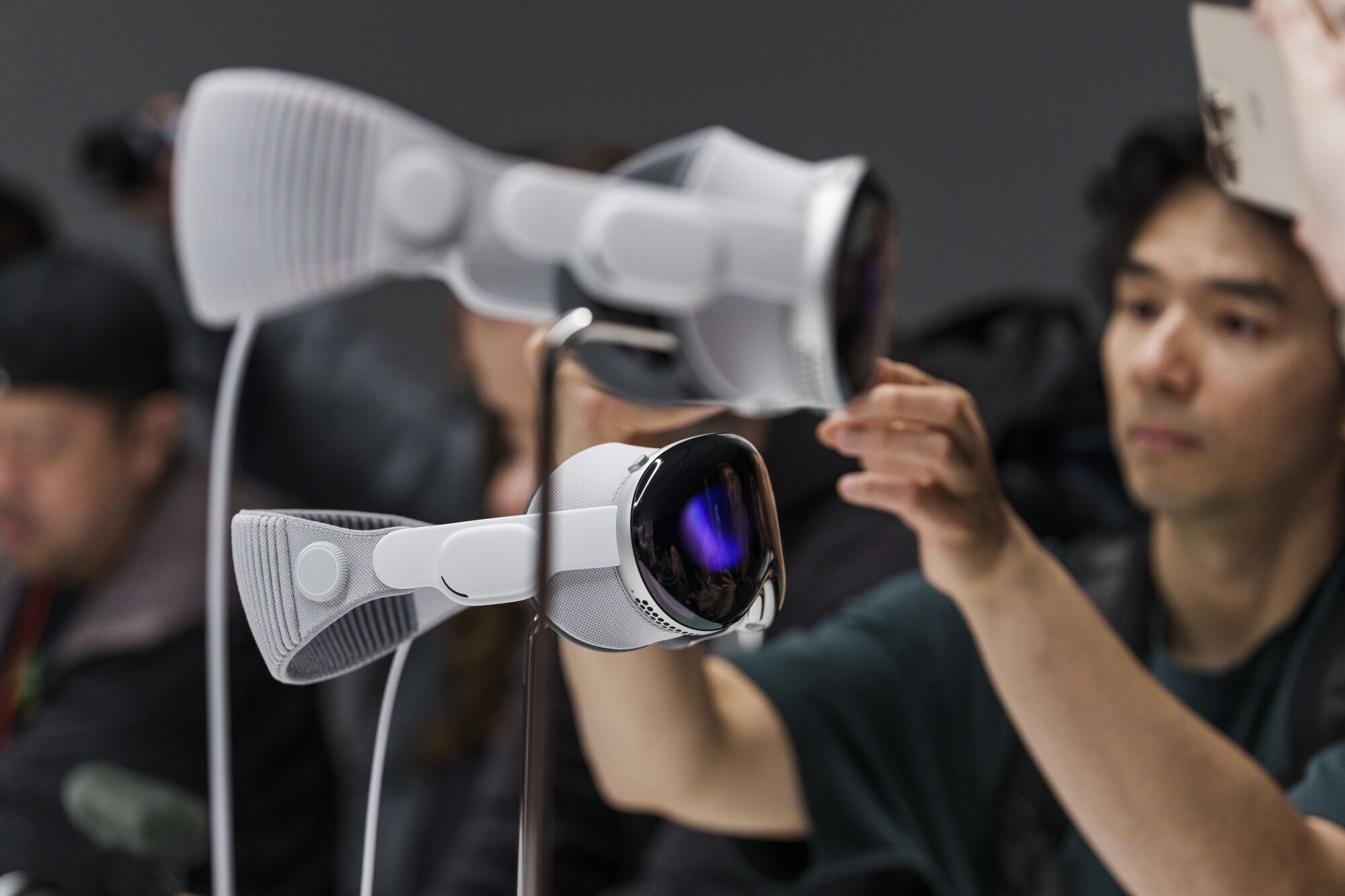 YouTube And Spotify Won't Launch Apple Vision Pro Apps, Joining Netflix