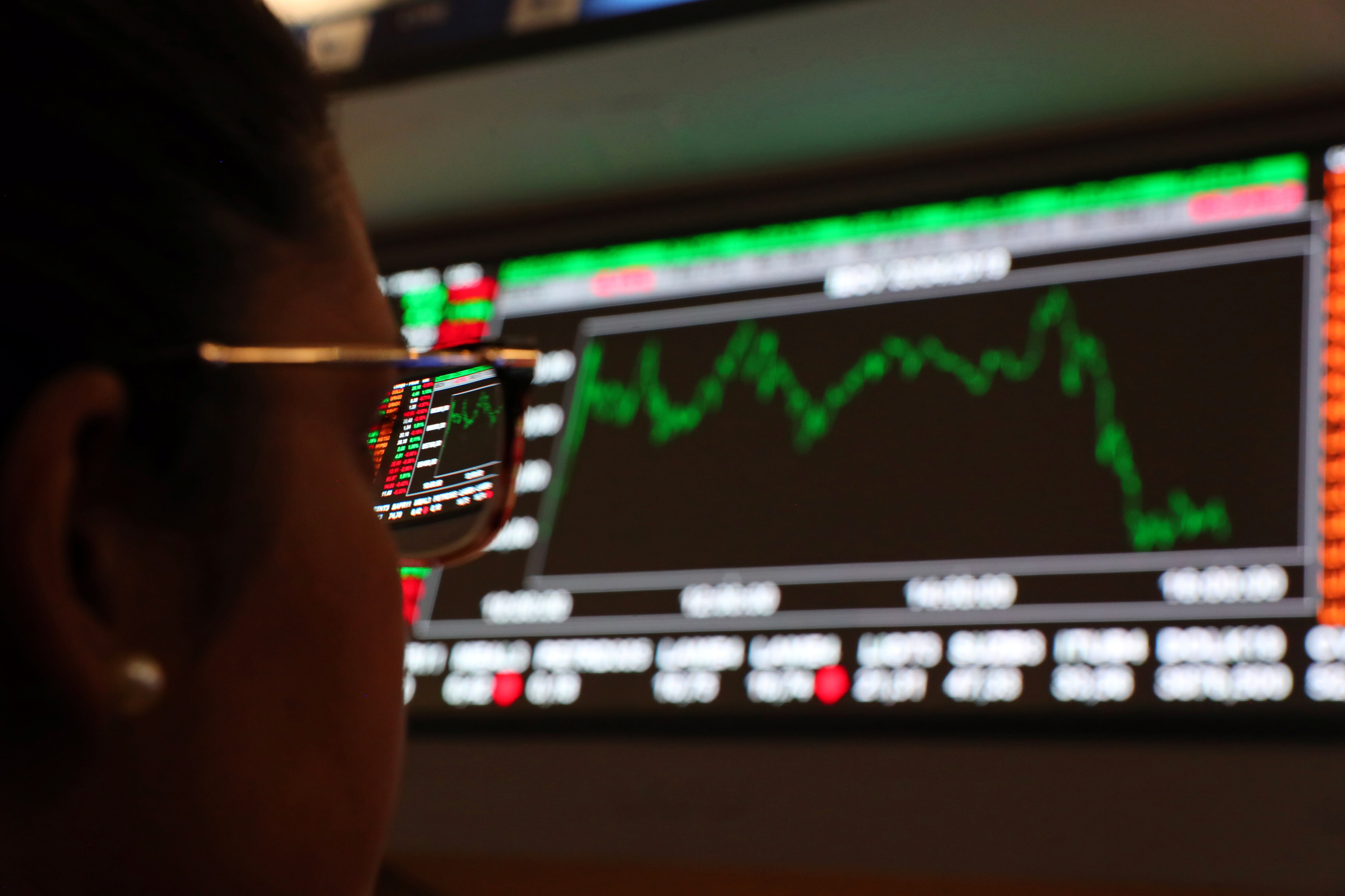 Sensex, Nifty Extend Winning Streak For Third Week Aided By I.T., Realty Stocks