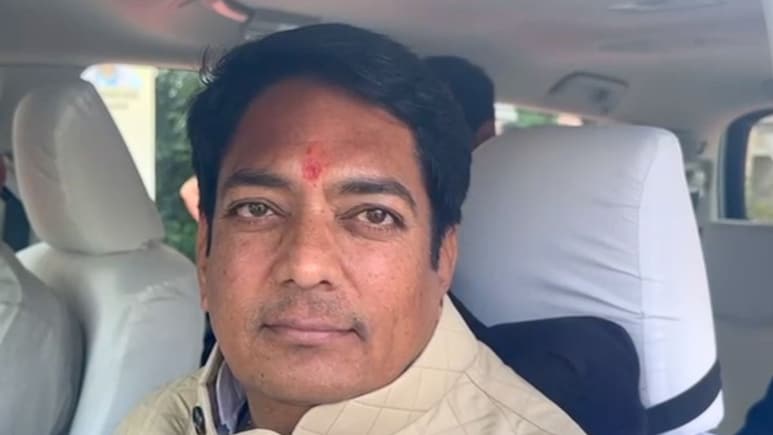 Rajasthan Politics: अबकी बार किसे बताया ‘नाकारा-निकम्मा’? राजस्थान में गहलोत बनाम गहलोत की जुबानी जंग