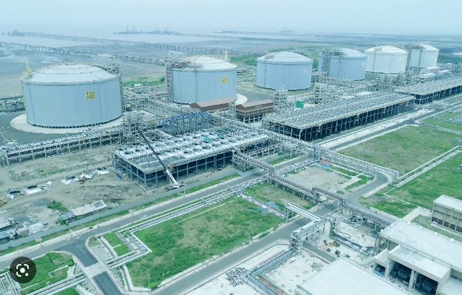 UBS Upgrades Petronet To 'Buy' On India's Rising LNG Demand