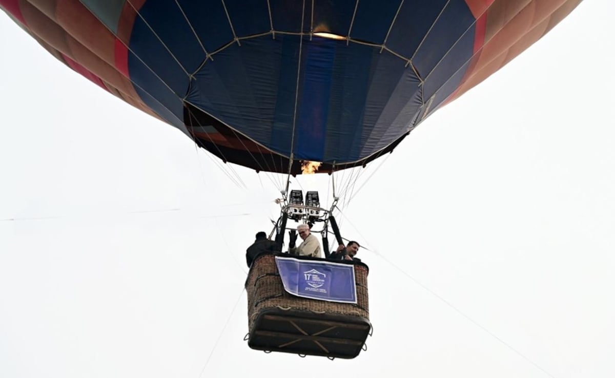Omar Abdullah's Anxious Hot Air Balloon Ride, And A Mishap Involving Father