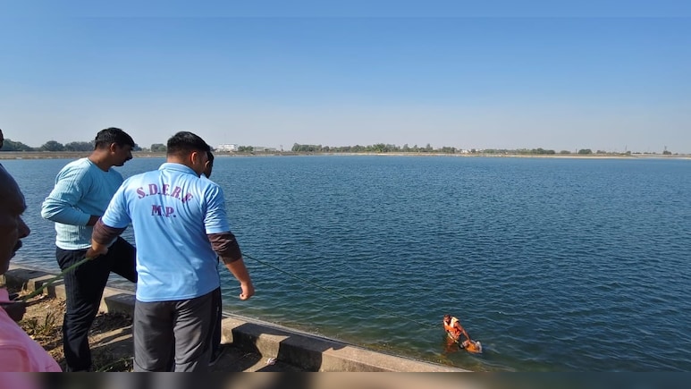 रीवा की सिलपरा नहर से दो शव मिलने से सनसनी, पुलिस ने शुरू की जांच