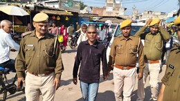 Rajasthan: सोशल मीडिया पर भड़काऊ पोस्ट युवक को डालना पड़ा महंगा, सिर मुंडवाकर पुलिस ने सरेबाजार निकाला जुलूस