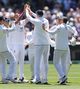 Australia vs England Live Score, 4th Ashes Test Day 2 LIVE: Brydon Carse Strikes Again As Australia Go 9 Down vs England