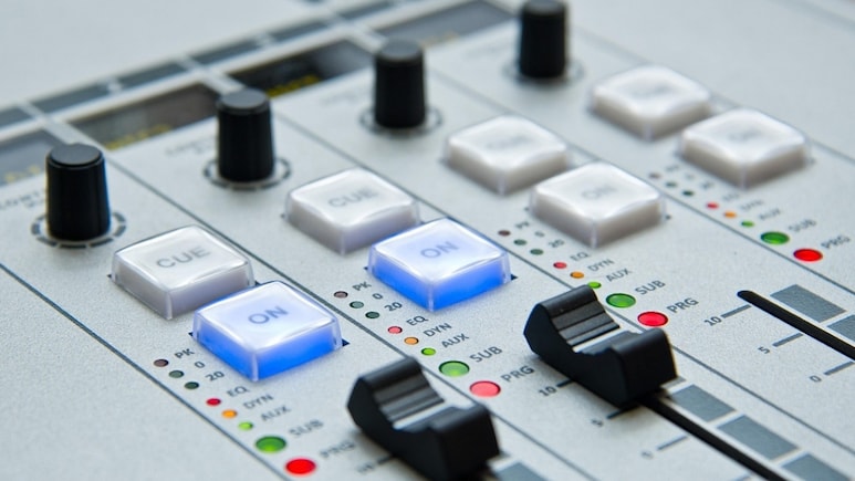 Radio Signals Peace In Manipur As Thadou Tribe Seeks To Resume Live Broadcast