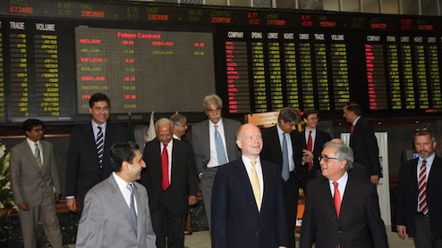 Pakistan's KSE-100 Index Falls Nearly 10% Amid Escalating US-Iran Conflict