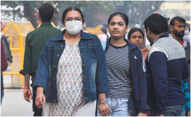 Breathing Has Become Harder For Many, No Thanks To Air Pollution: What Lungs Need As You Enter 2026