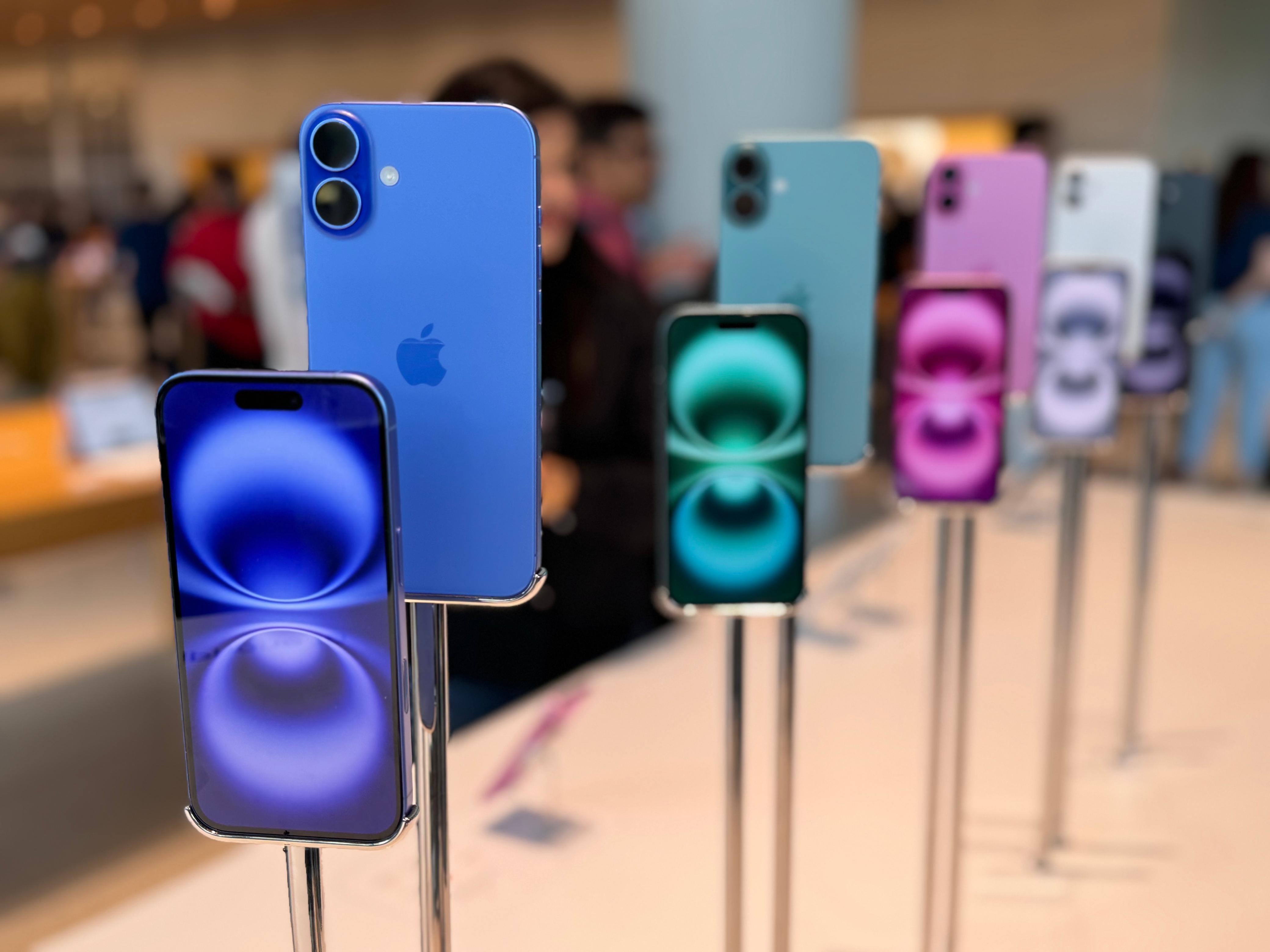 iPhone Success Unlikely To Impact Android's Market In India, Says Dixon MD Atul Lall