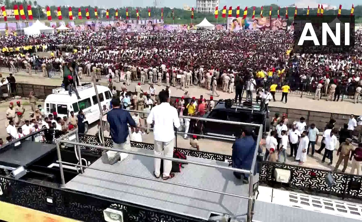 Actor Vijay's "Be Good If DMK Learns" Puducherry Jab, 1st Post-Stampede Rally