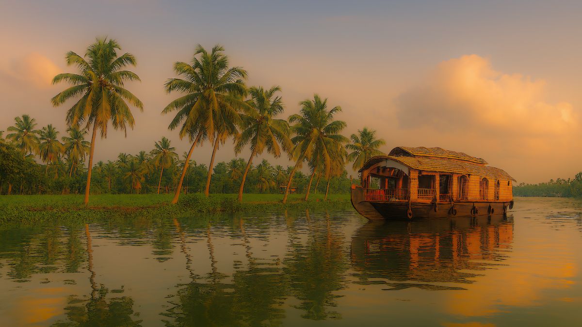 Why You Should Plan A Slow-Travel Trip To Alleppey In Winter