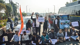 श्री माता वैष्णो देवी मेडिकल कॉलेज में एडमिशन पर क्यों मचा विवाद? सड़क पर उतरे लोग, जमकर हो रहा आंदोलन