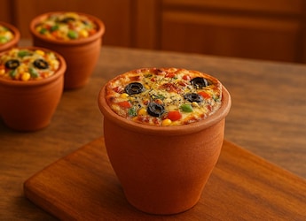 Pizza In A Kulhad? This Street Food Is Everywhere. Here's How To Make It