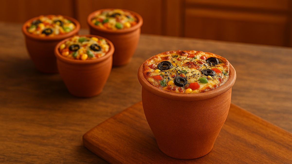 Pizza In A Kulhad? This Street Food Is Everywhere. Here's How To Make It