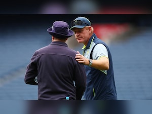 Australia Coach Andrew McDonald Defends Melbourne Cricket Ground Curator Amid Criticism Over Ashes Test Pitch