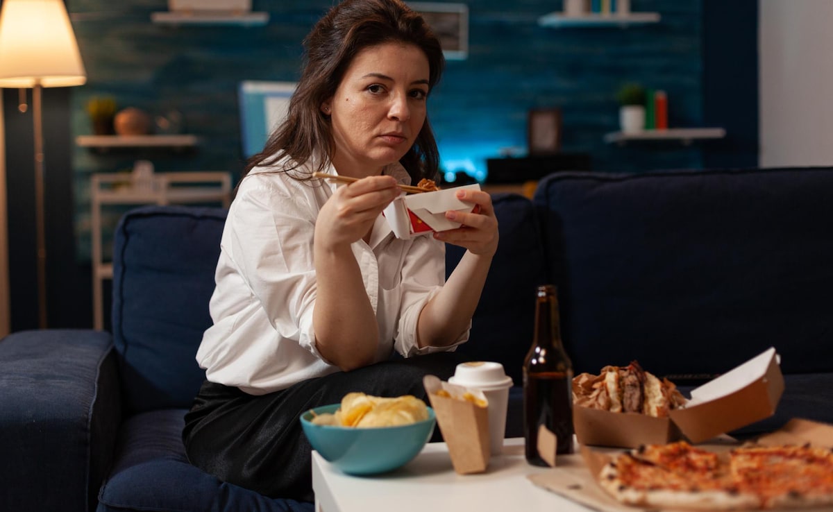 Sometimes persistent hanger indicates larger mental health or endocrinal issues Sometimes persistent hanger indicates larger mental health or endocrinal issues