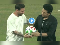 चर्चा तर होणारचं! वानखेडेत सचिन-मेस्सीनं एकमेकांना दिलं 'हे खास गिफ्ट, यात लपलंय 1 सीक्रेट, तुम्ही पाहिलं का?