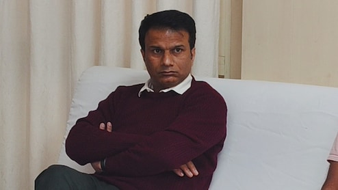 देवास में लोकायुक्त की बड़ी कार्रवाई: परियोजना अधिकारी रामप्रवेश तिवारी ₹5,000 की रिश्वत लेते गिरफ्तार