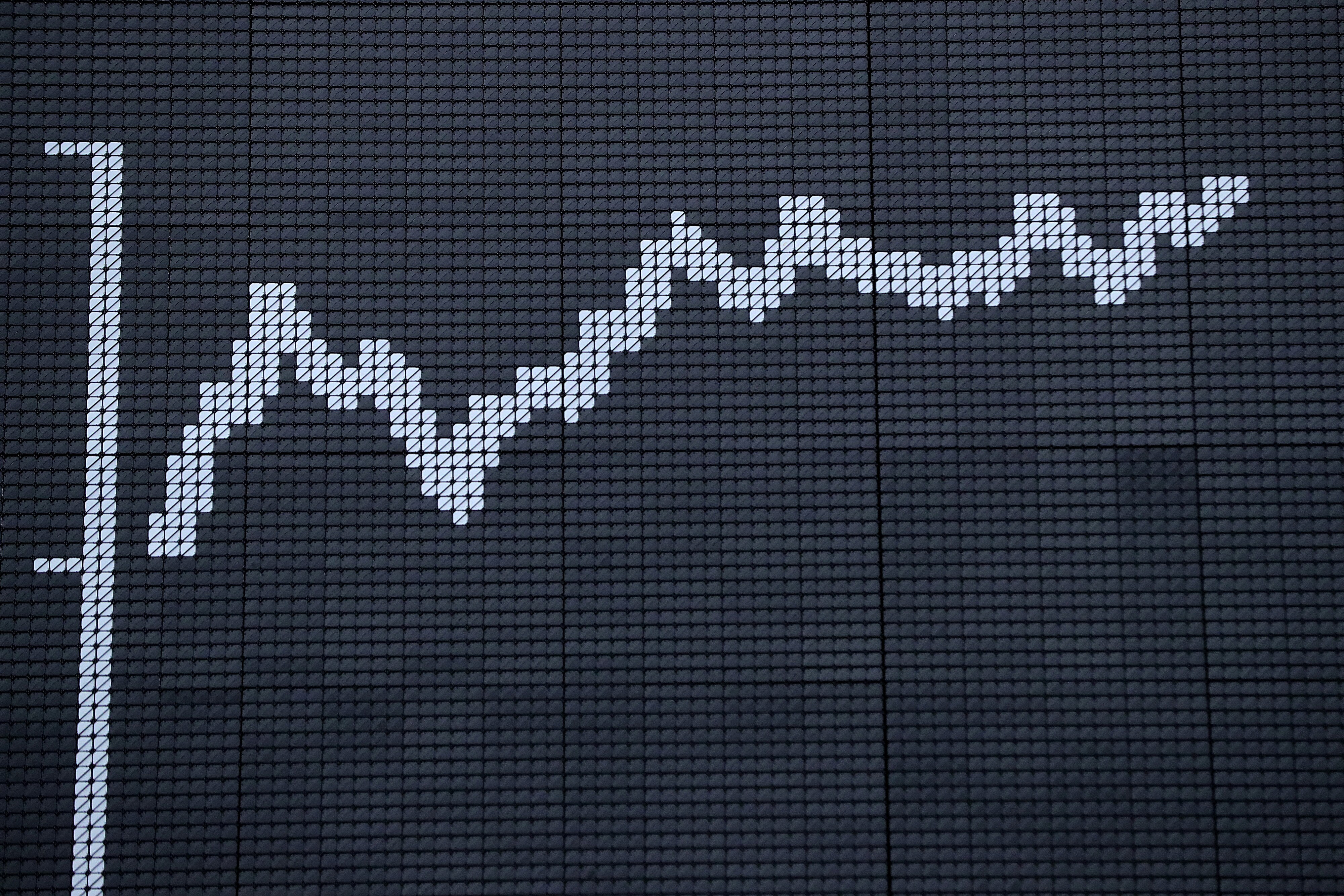 Sensex, Nifty Gain The Most In Eight Weeks Aided By Banking, Metal Stocks