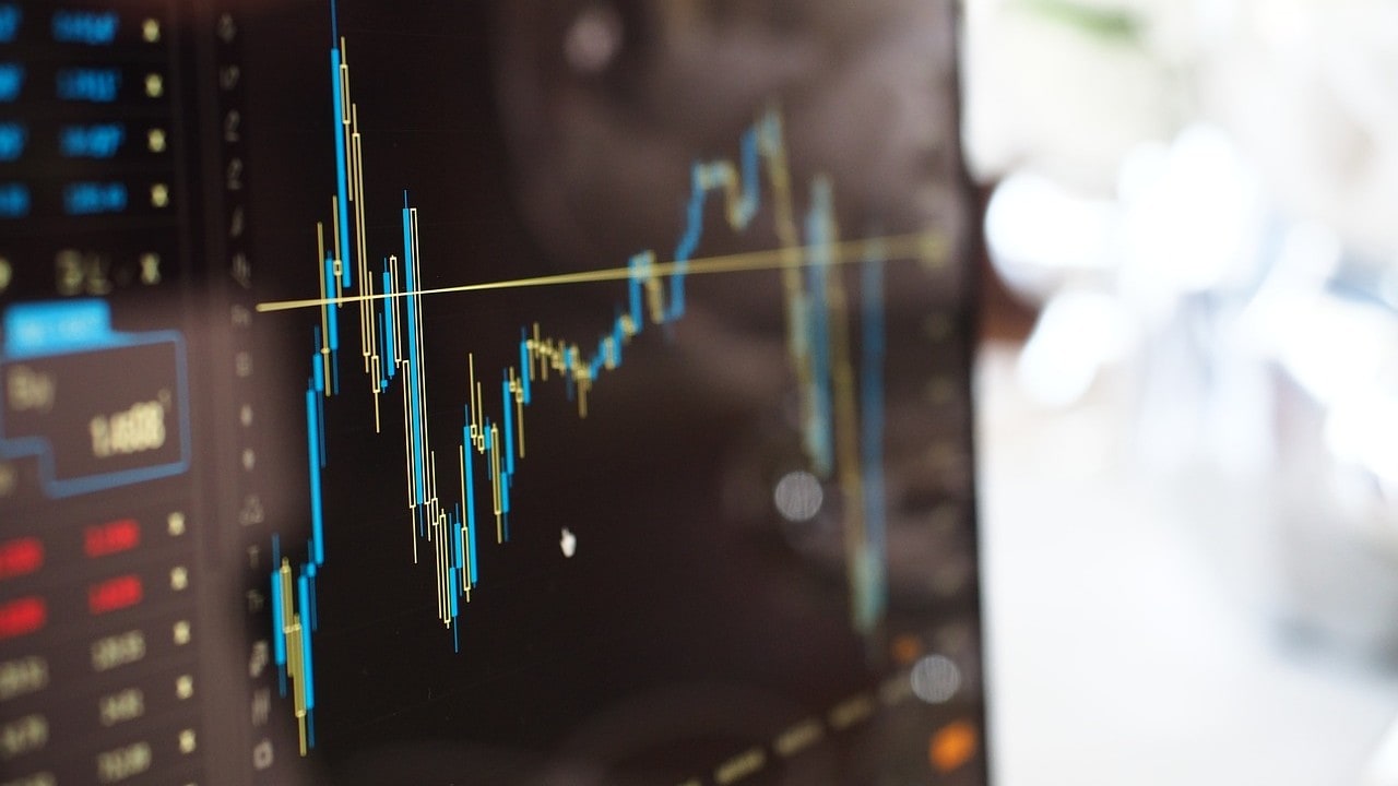 Domestic Mutual Funds Fill In For Foreign Investors Exiting Indian Equities