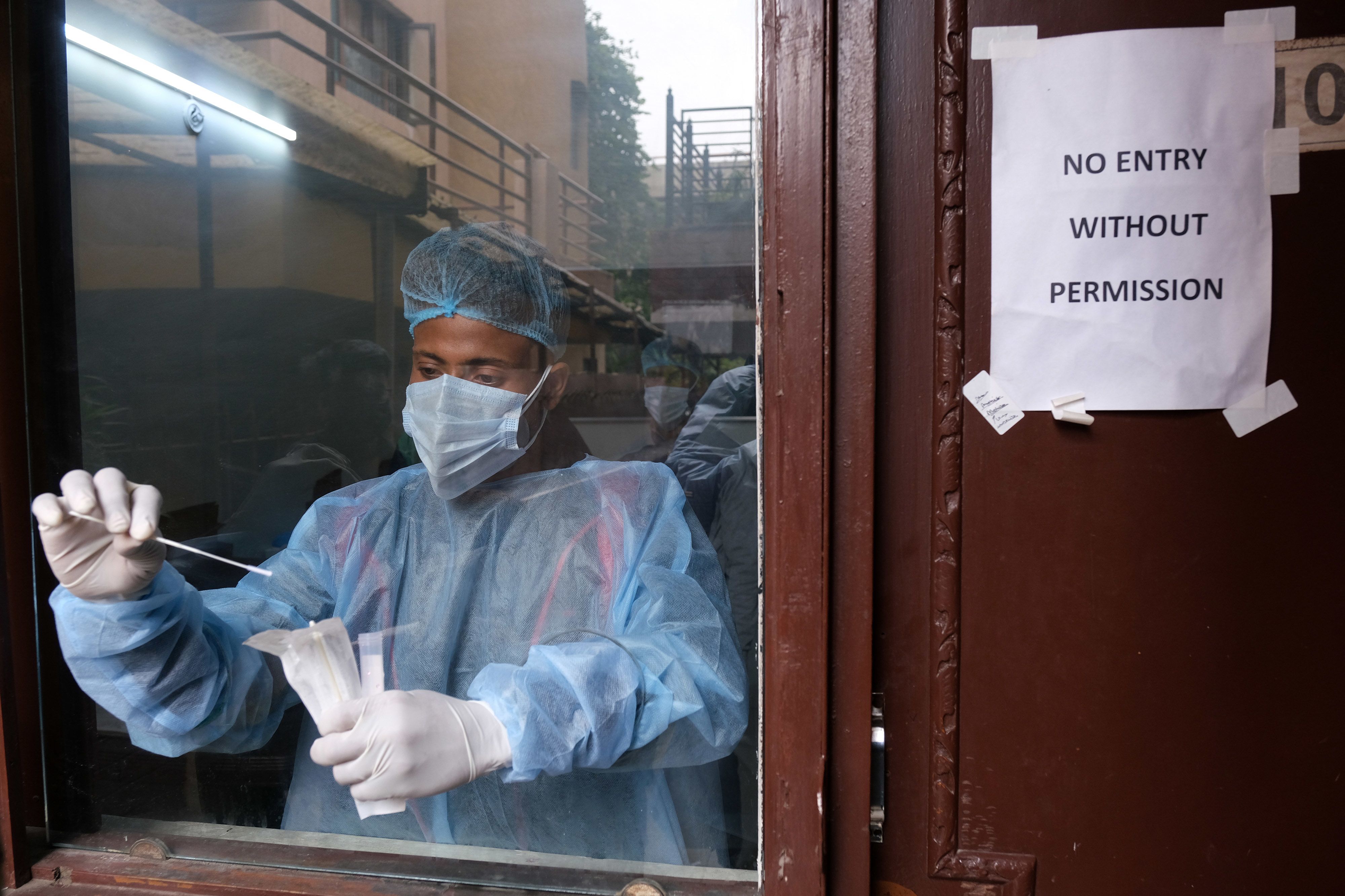 Omicron Coronavirus Live Updates: More Than 21,000 Cases Recorded In West Bengal