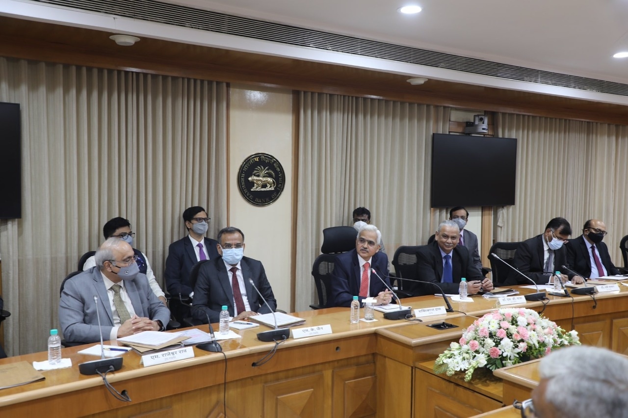 MPC Minutes Reflect Alarm Over Rising Inflation 