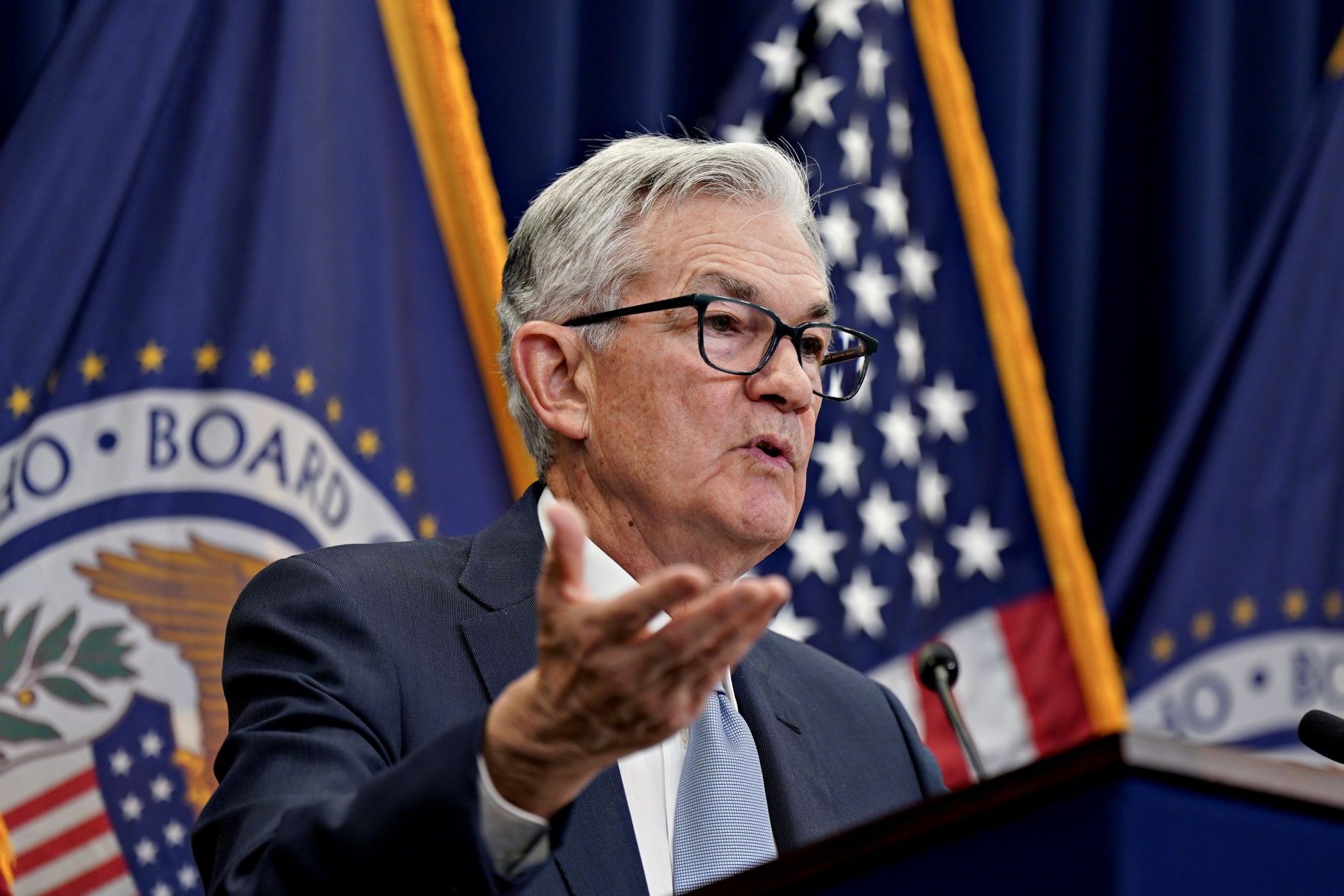 Powell Sees Rates Higher For Longer, But Market Doesn't Buy It