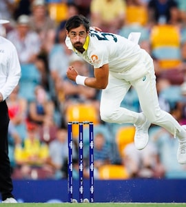 Pakistan Legend Wasim Akram Hails Incredible Mitchell Starc After Ashes Heroics