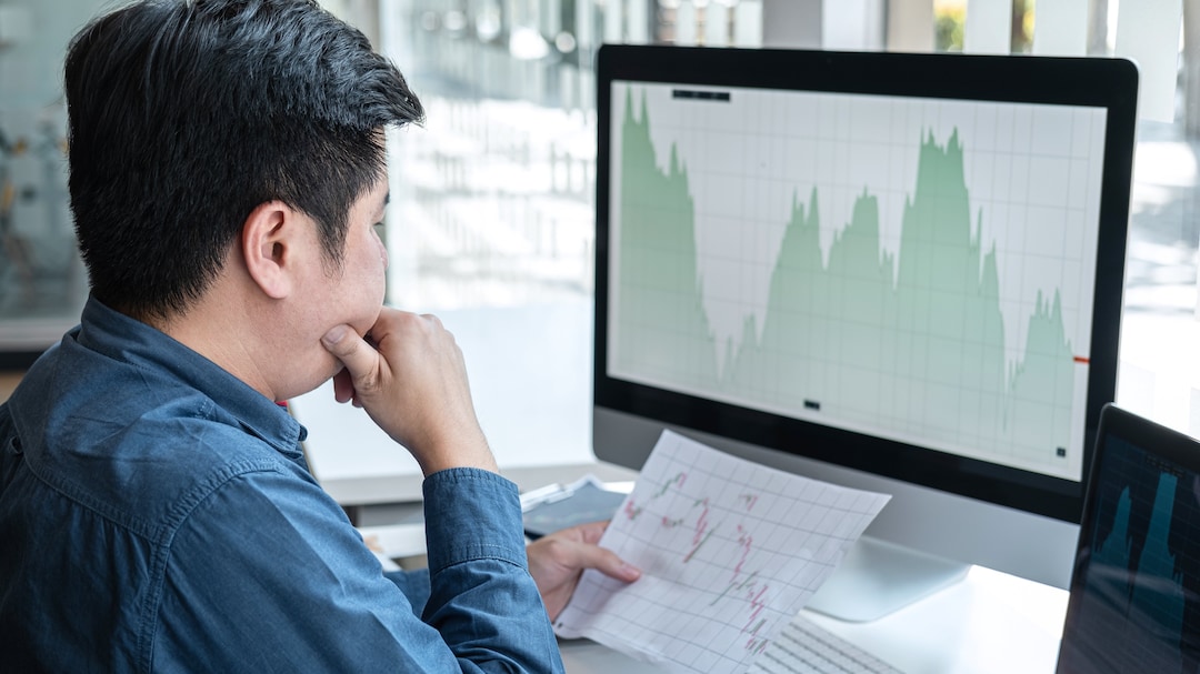 Trade Setup For May 15: Nifty To Break 24,000 Hurdle? Analysts Flag Key Resistance Levels