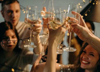How To Host A Last-Minute Christmas Party That Everyone Will Love