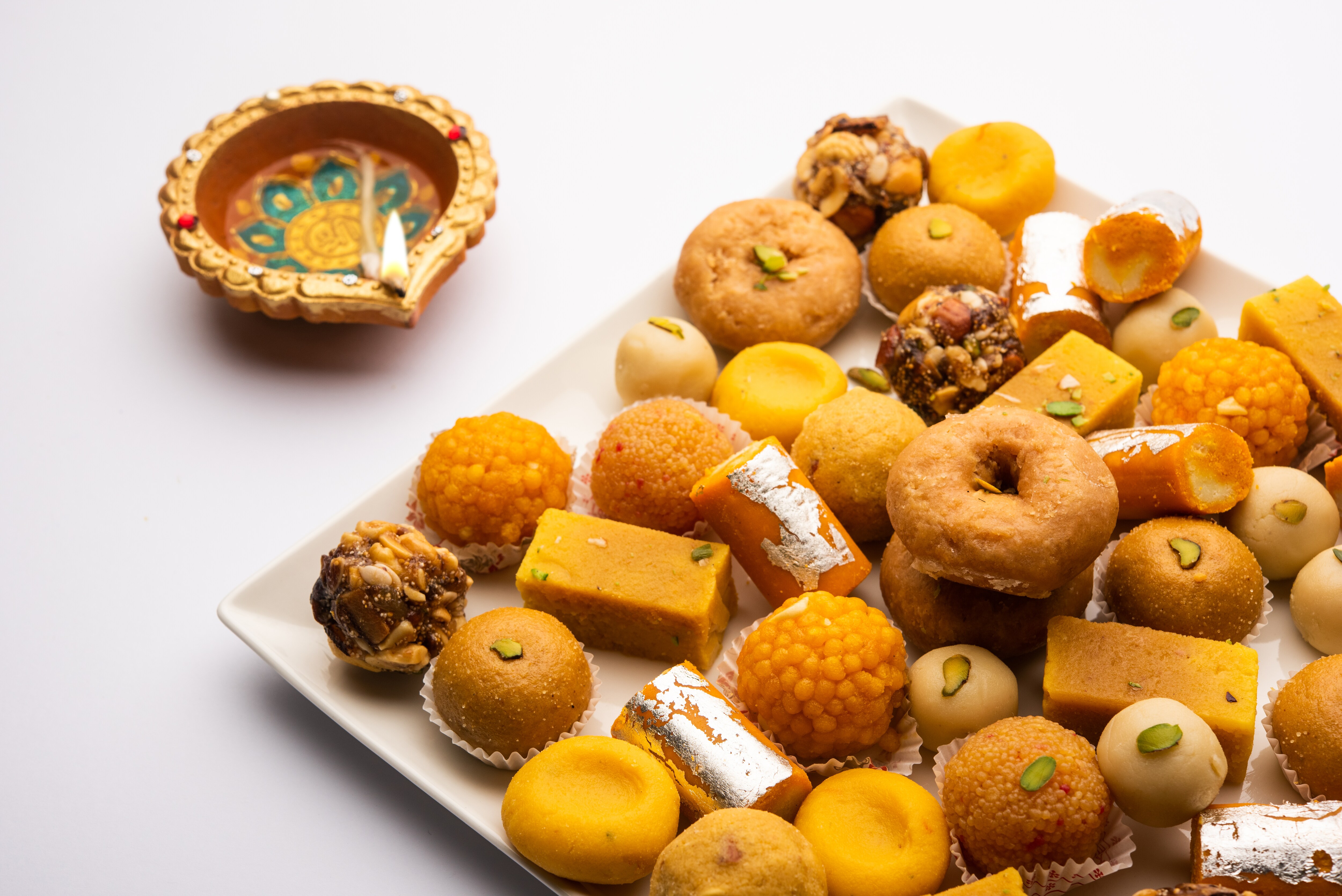 Top Muhurat, Samvat 2079 Technical Stock Picks: Axis Securities