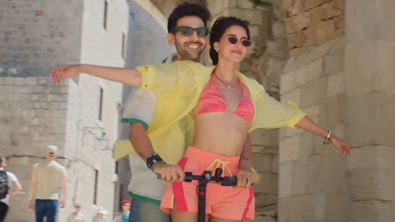 Box Office: कार्तिक-अनन्या की फिल्म को ओपनिंग डे पर मिला क्रिसमस गिफ्ट, धुरंधर के शोर में वसूले इतने