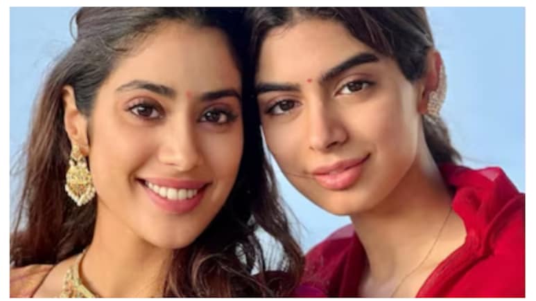 जाह्नवी कपूर-खुशी कपूर ने मॉम श्रीदेवी को अनोखे तरीके से किया याद, क्रिसमस ट्री पर लगाए मम्मी-पापा के गुड्डे