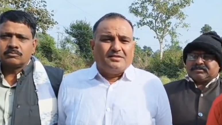 Vomiting-Diarrhea Outbreak: जबलपुर के इस गांव में उल्टी-दस्त का प्रकोप, 60–70 लोग बीमार; पानी-भोजन के लिए गए सैंपल, मेडिकल टीम तैनात