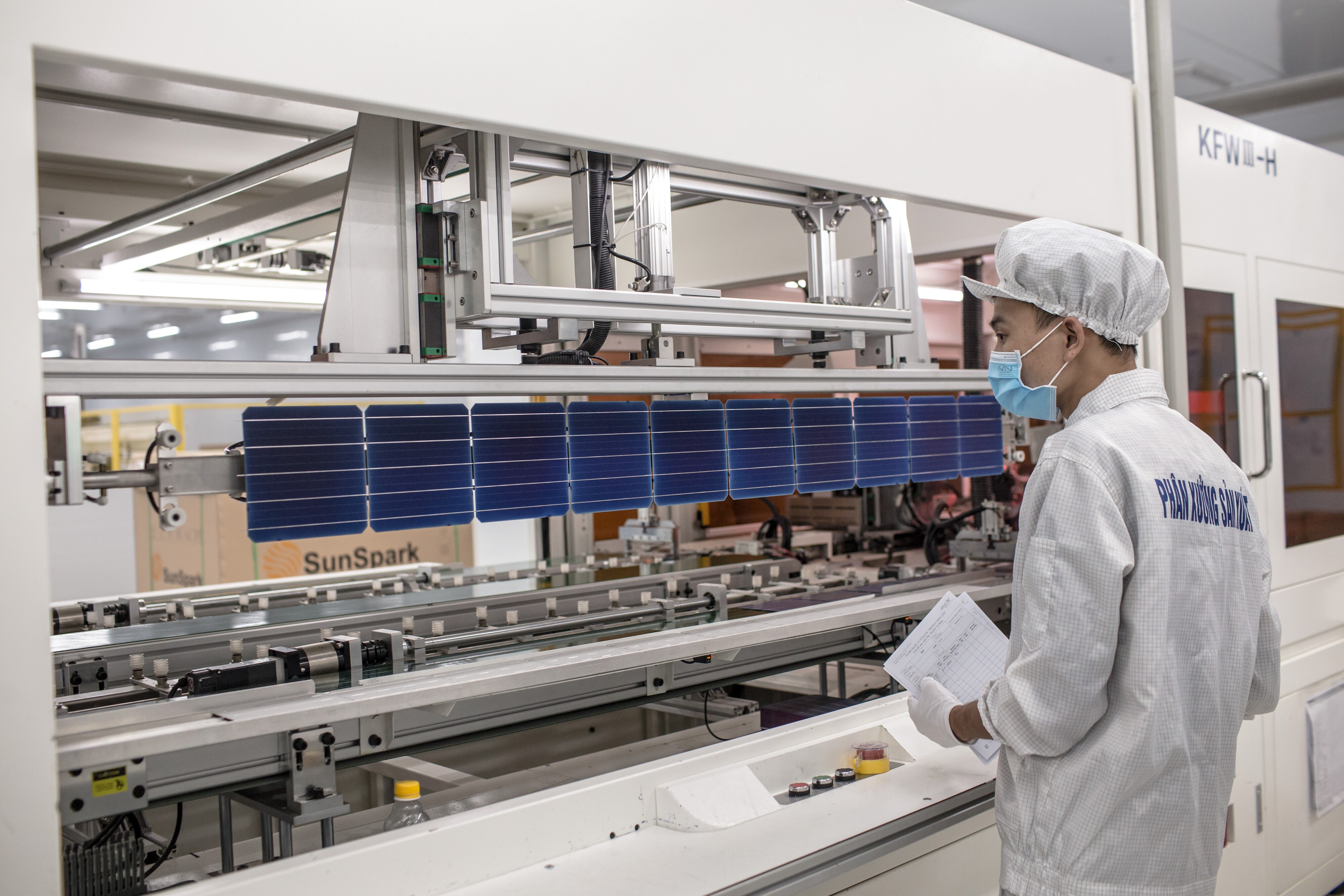 US Hits Southeast Asian Solar Imports With Duties Up To 271%